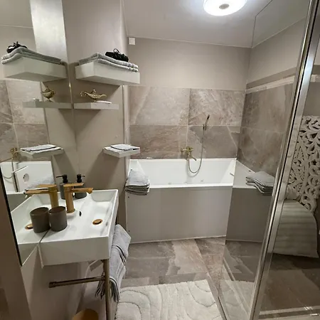 דירה Love Room נרבון
